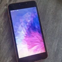 یک عدد گوشی فروشی