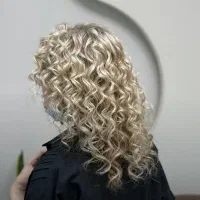مدل برای رنگ مو