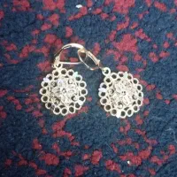 گوشواره بدلیجات