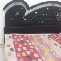 تخت خواب وخوش خواب