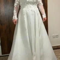 لباس عروس طرح شکوفه همراه بافنر