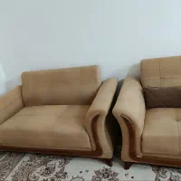 مبل راحتی هفت نفره در حد نو/میز عسلی/کارکرده