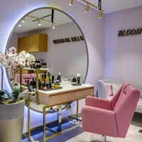 اجاره اتاق و لاین زیبایی در سالن بزرگ و مجهز