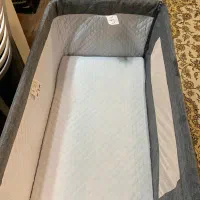 تخت کنار مادر نوزاد نو