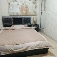 سرویس خواب دو نفره|تخت و سرویس خواب|رباط‌کریم, رباط‌کریم|دیوار