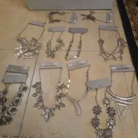 تعدادی انگشتر و گوشواره و گردنبند ورشو|بدلیجات|تهران, خواجه نظام الملک|دیوار