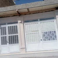 شاگرد کاشیکاری