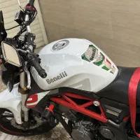 بنلی 300 جفت نیوفیس|موتورسیکلت|لاهیجان, شیشه گران|دیوار