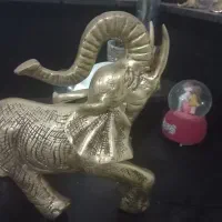 مجسمه برنجه