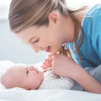 امور منزل و نگهداری از نوزاد
