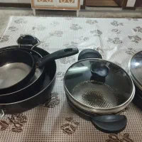 قابلمه و ماهیتابه|ظروف پخت‌وپز|اهواز, کمپلو شمالی|دیوار