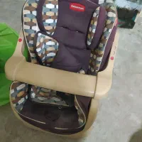 صندلی ایمنی خودرو کودک و در نوزاد