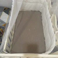 تخت کنار مادر|تخت و صندلی بچه|اسلام‌شهر, مسکن مهر اسلاشهر (شهرک امام خمینی)|دیوار