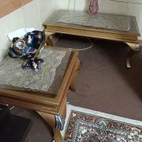 جلو مبلی با دو عدد میز کوچک