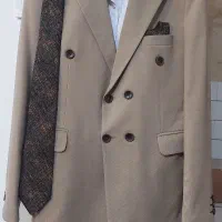 کت شلوار چهار دکمه و کراوات نو