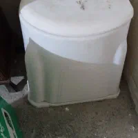 توالت فرنگی نو