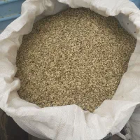 سه تن گندم و یک تن تخمه یونجه گل انگار