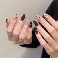 کاشت و ترمیم ناخنVlP (لاک ژل +طراحی ساده رایگان)|خدمات آرایشگری و زیبایی|رشت, گلسار|دیوار