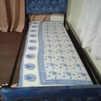 تخت یک نفره