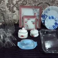 تعدادی ظروف اشپزخانه