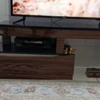 میز تلویزیون ،در حد نو و سالم،