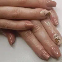 تخفیف ویژه کاشت و ترمیم ناخن