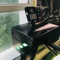 مدیریت هوشمند باشگاه ورزشی (کنترل تردد و درآمد)