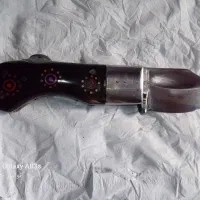 چاقوی ابراهیم باروقی|کلکسیون اشیاء عتیقه|میاندوآب, |دیوار