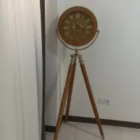 ساعت ایستاده