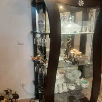 بوفه زیبا و آینه شمعدان