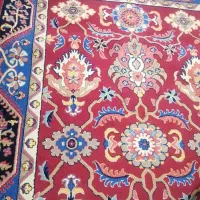 فرش سالم و تمیز بدون پارگی و سوختگی