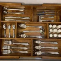 نظم دهنده قاشق و چنگال چوبی