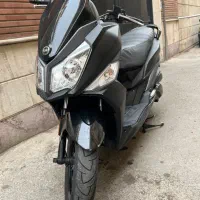 مشکی  sym J200