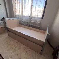 تخت کمجا ۲طبقه کشودار، کشوی ست، ۲تشک رویال و صندلی|تخت و سرویس خواب|شاهرود, |دیوار