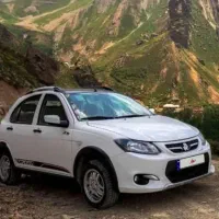 کوییک‌R سفید ۱۴۰۰