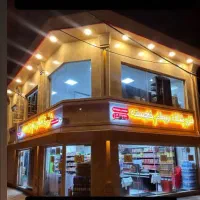 جذب نیروی کار خانم پر فروشگاه مواد غذایی
