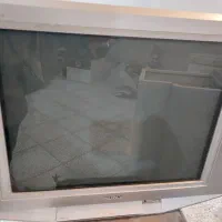 تلویزیون با میز تلویزیون