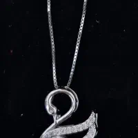 گردنبند نقره طرح قو با نگین دوستت دارم