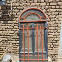 درب و پنجره آهنی