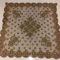 رومیزی منجوق دوزی شده کار دست