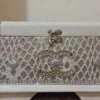 چمدان ارایشی