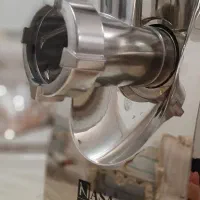 چرخ گوشت ناسا صفحه لمسی نو میباشد|خردکن، آسیاب، غذاساز|اقبالیه, |دیوار