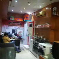 رهن و اجاره ۲۵ متر مغازه طبقه همکف برج مینا|اجارهٔ مغازه و غرفه|تهران, قبا|دیوار