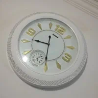 ساعت دیواری