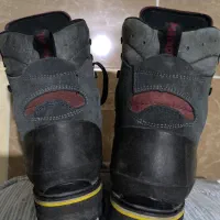 کفش کوهنوردی حرفه‌ای ایتالیا