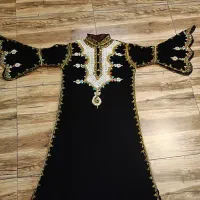 لباس سنتی قدیمی با پارچه‌ی اصل مخمل