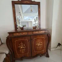 گنجه و میز کنسول