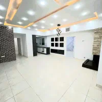 ۸۵متر+۳۰مترحیاط اختصاصی.فول امکانات.پارکینگ سندی