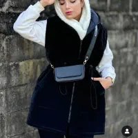 همکار خانم فروشنده