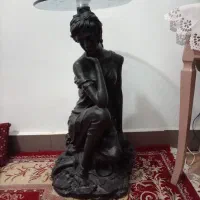 مجسمه زن گچی